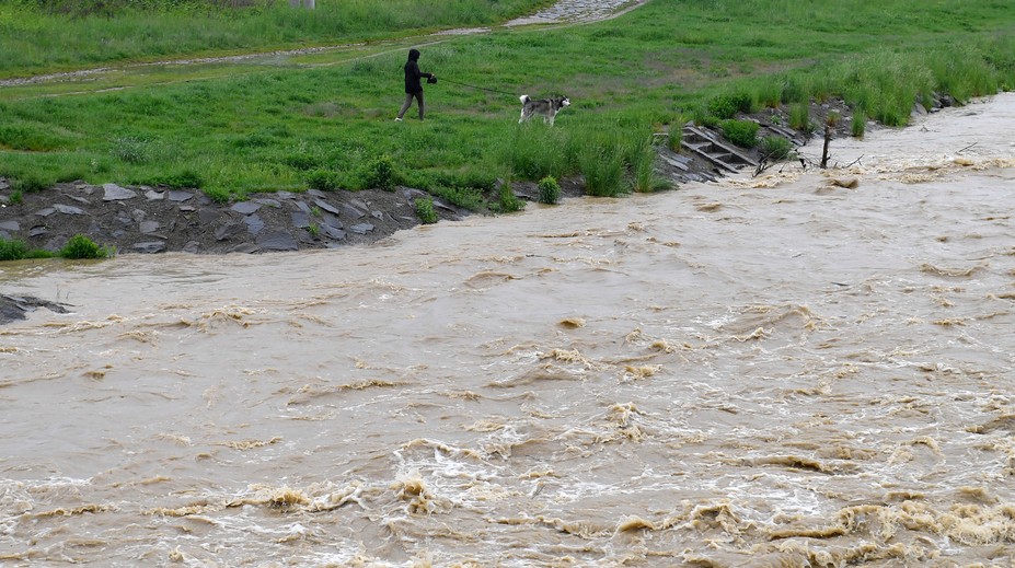 Pobaltské štáty postihli silné búrky, o život prišla jedna žena