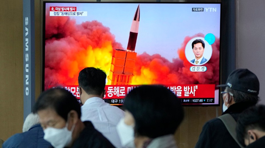 Severná Kórea odpálila najmenej jednu neidentifikovanú strelu, tvrdí Soul