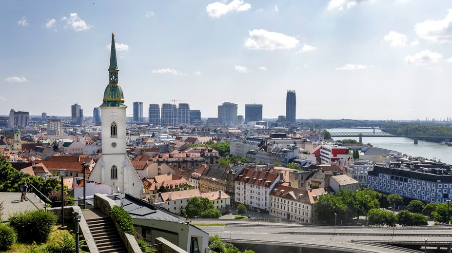 Počet obyvateľov Slovenska klesol tretí rok po sebe. Rozhodla kriticky nízka pôrodnosť