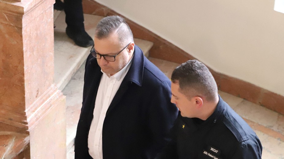 Najvyšší súd poslal exšéfa Tiposu Barcziho za mreže