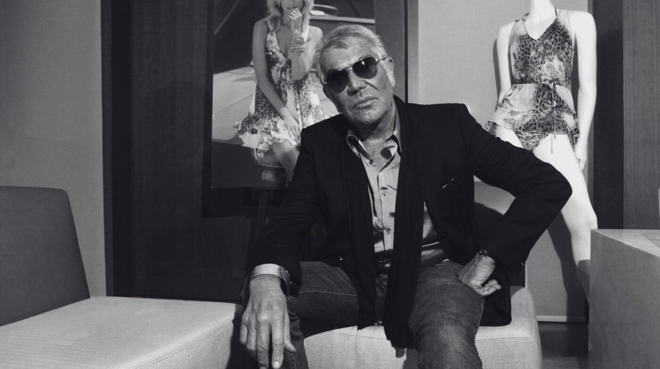 Zomrel známy taliansky módny návrhár Roberto Cavalli. Miloval potlače so zvieracími motívmi