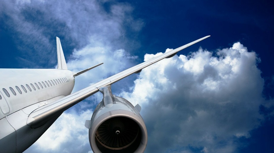 Letecké spoločnosti pozastavujú lety na Blízky východ