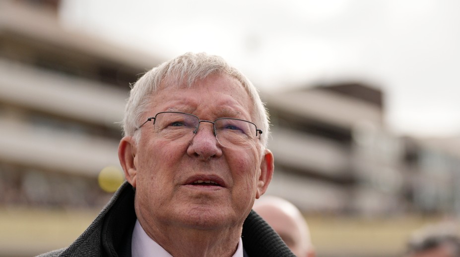 V Manchestri United sa začínajú diať rázne zmeny. O funkciu príde aj legendárny Sir Alex Ferguson