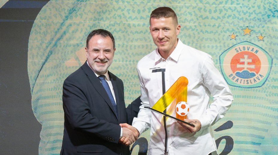 Najviac ocenení získali zástupcovia Slovana Bratislava. Najlepším hráčom Kucka, ktorý si odniesol aj ďalšie prvenstvo