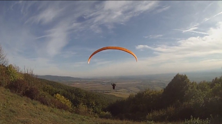 Ďalšia tragická nehoda paraglajdistu: Mŕtvolu po pár dňoch našli poľovníci