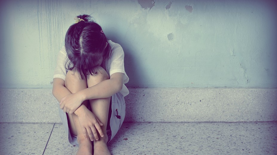 V Česku sa postaví pred súd sexuálny predátor. Zneužil 163 dievčat