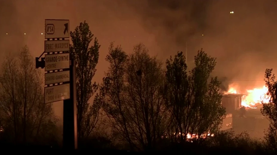 Vo Francúzsku zhorel utečenecký tábor