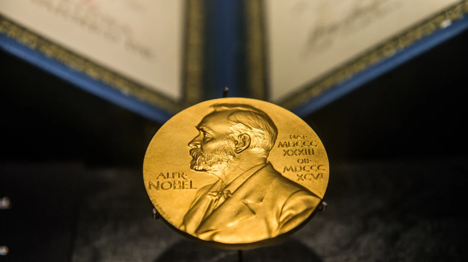 Nobelovu cenu za medicínu získal japonský vedec Jošinori Ósumi
