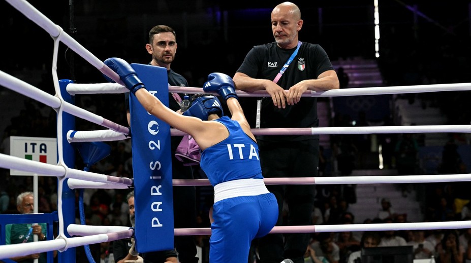 Talianka odchádzala s plačom. OH priniesli duel, ktorý poznačilo kontroverzné rozhodnutie MOV