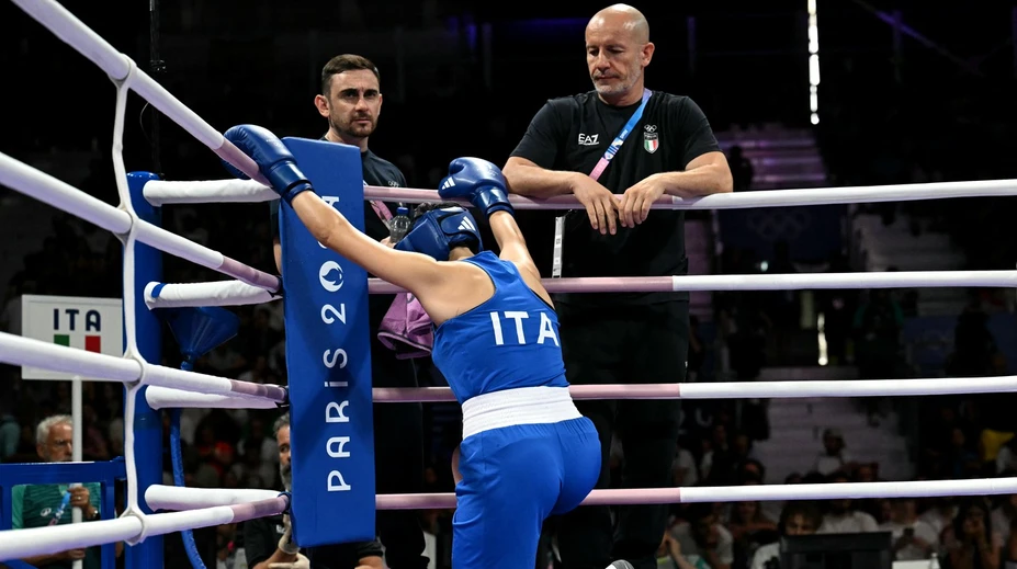 Talianka odchádzala s plačom. OH priniesli duel, ktorý poznačilo kontroverzné rozhodnutie MOV