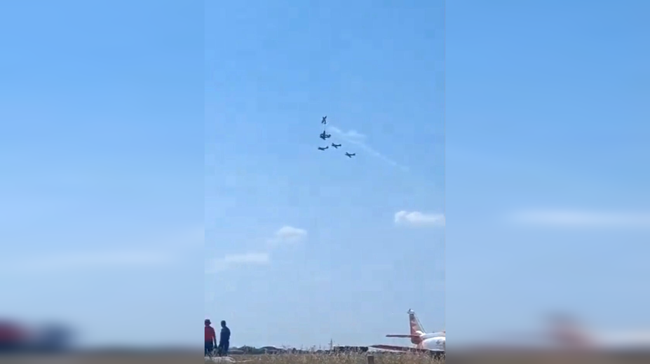 VIDEO: Nešťastie počas leteckej šou na juhu Portugalska. Zrážku akrobatických lietadiel jeden z pilotov neprežil