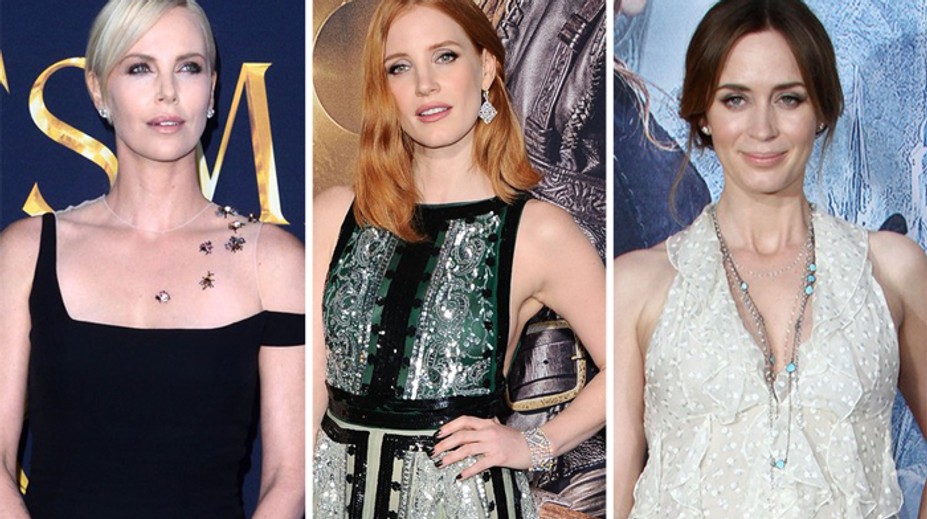 Móda z premiéry Huntsmana. Z Charlize Theron nespustíte oči