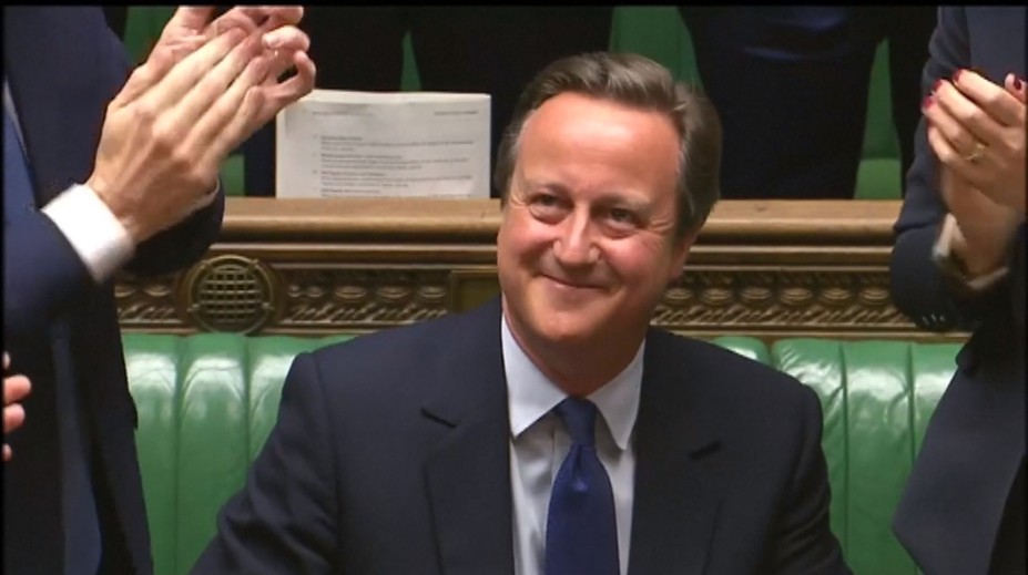 Britský premiér David Cameron sa rozlúčil s parlamentom, zobral to s humorom