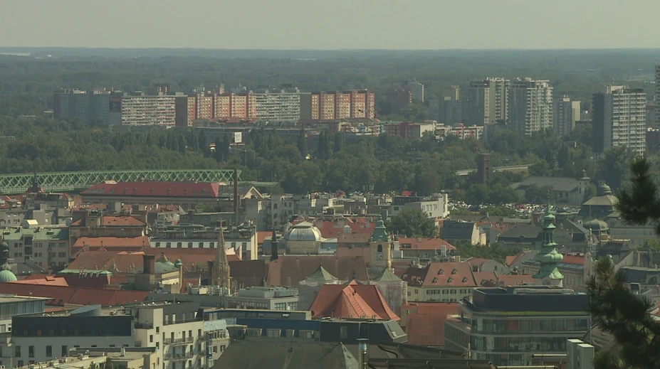 Realitná bublina sa prestala nafukovať. Ponuky pribúdajú, no kupujúcich brzdia drahšie hypotéky