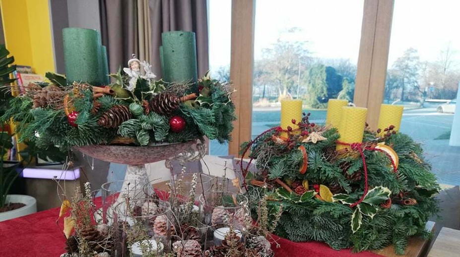 Adventná nedeľa sa blíži. Vyrobte si veniec a spoznajte tohtoročné trendy v dekoráciách