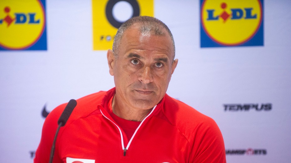 FOTO+VIDEO: Tréner Calzona na Ligu národov nominoval aj dvoch nováčikov. Zväz tiež predstavil nové dresy sokolov