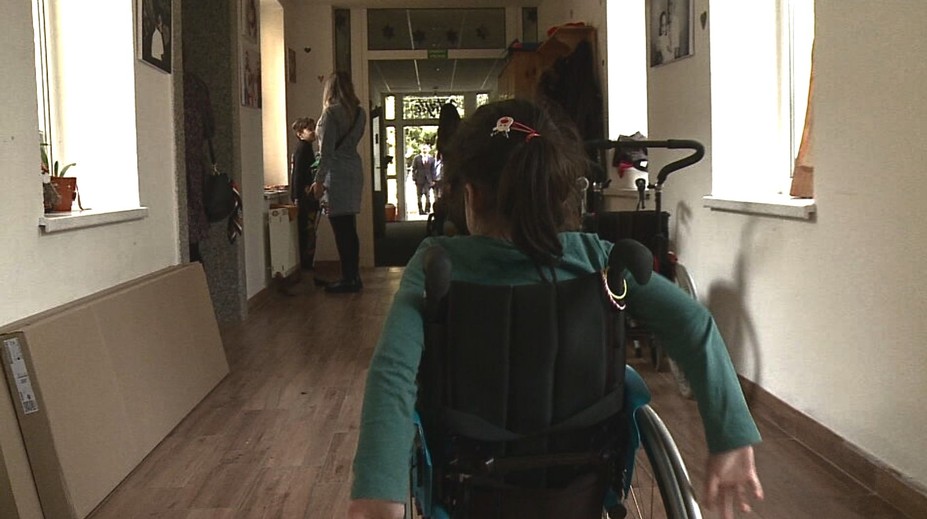 Pomoc pre rodičov hendikepovaných detí. Štát spustil „odľahčovaciu službu“