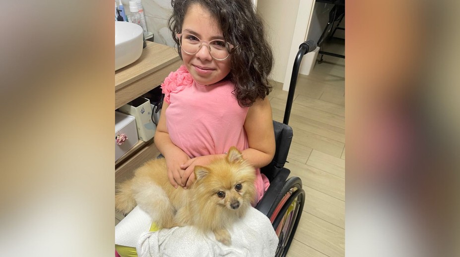 Sme zlodeji, ale máme srdce. Vážne chorému dievčatku z Talianska vrátili psa, na ktorého je naviazané