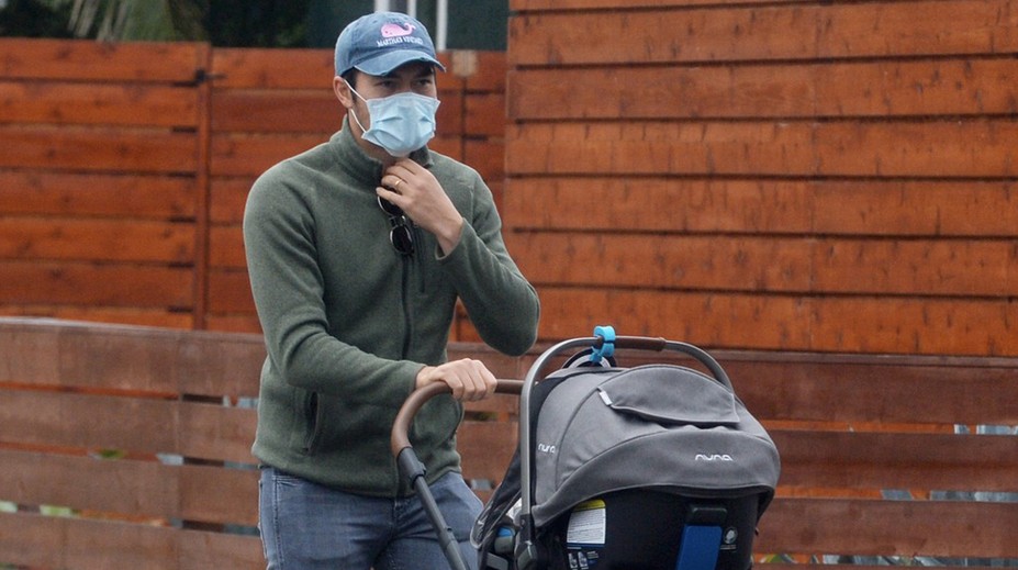 Len prednedávnom sa z neho stal otec. Herec ukázal svoju malú dcérku