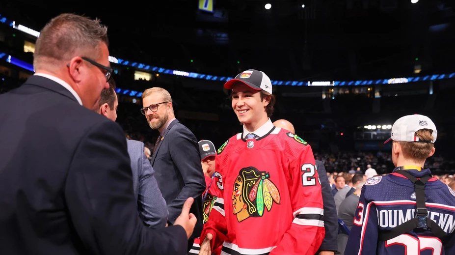 Škrty v NHL sa dotkli dvojice Slovákov. Chicago nedalo Mišiakovi šancu v žiadnom stretnutí