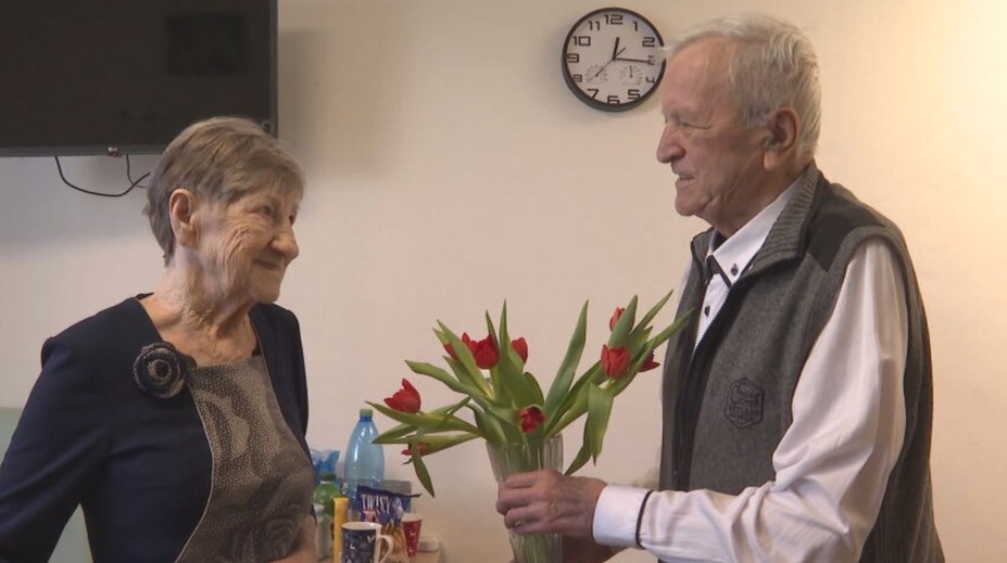 Manželia z Oravy sú spolu už vyše 60 rokov. Ich láska pokračuje aj v domove dôchodcov