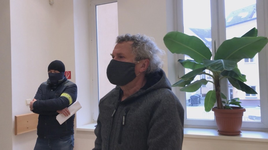 Za krádež dvojeurového hamburgera hrozí Martinčanovi 15 rokov za mrežami
