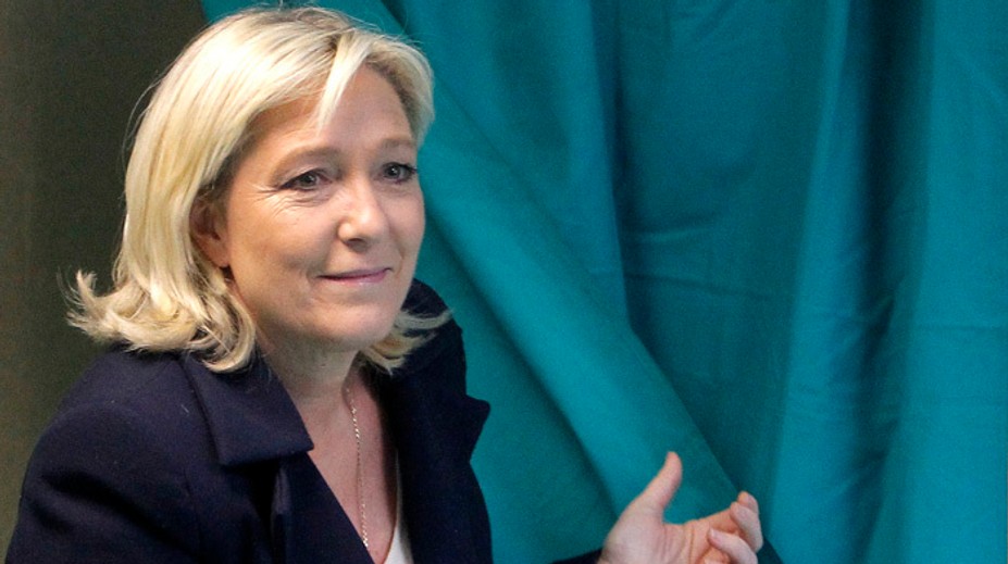 Ak sa stane Le Penová prezidentkou, bude chcieť referendum za vystúpenie z EÚ