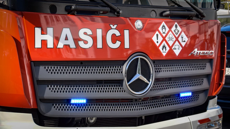 Tender na hasičské autá za desiatky miliónov čaká kontrola. Podľa opozície je súťaž podozrivá