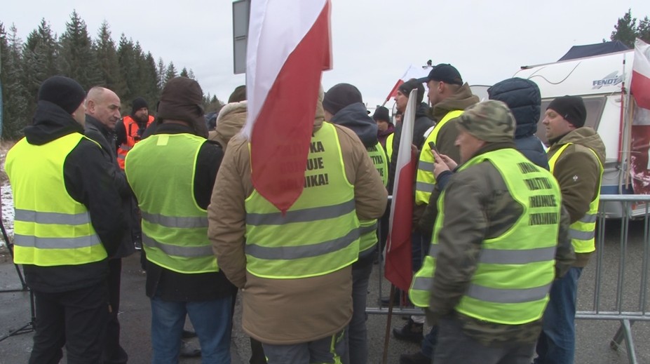 Poľskí farmári uvoľnili jeden z najvyťažovanejších hraničných priechodov. Čoskoro sa to však môže zmeniť