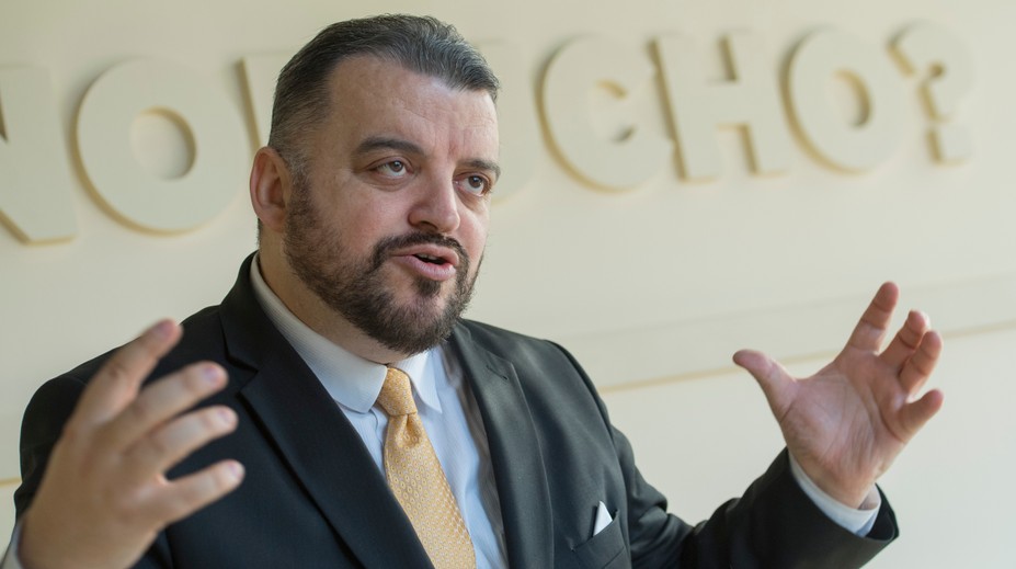 Fico odvolal Chmelára z funkcie poradcu premiéra. Vraj za to môže jeho kritika Štefana Kuffu