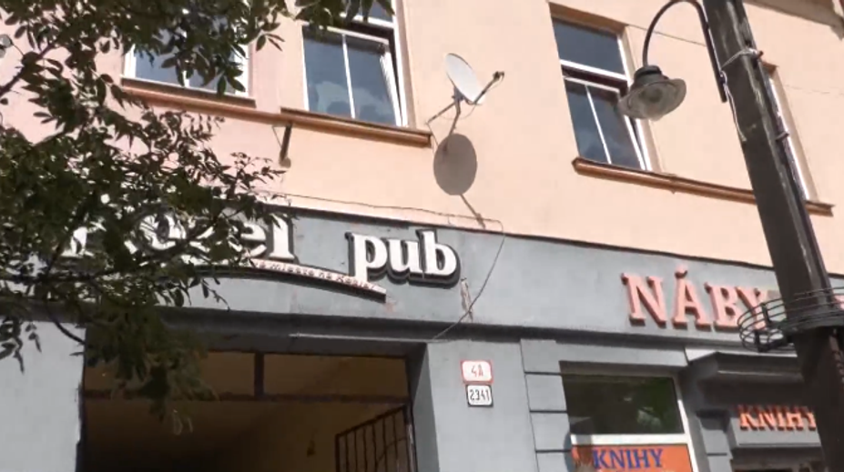 Mladíka (17), ktorý na Liptove smrteľne pobodal muža (†24), obvinili z vraždy