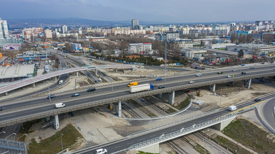Otvorili ďalší úsek obchvatu! Úsek R7 od križovatky Bratislava-Juh po križovatku Bratislava-Nivy