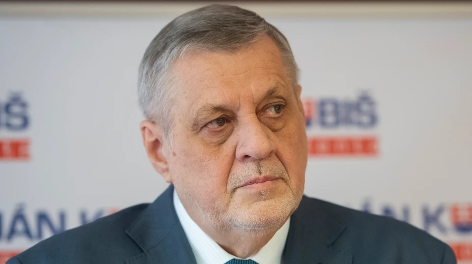 Neúspešný kandidát Ján Kubiš vyjadril v druhom kole podporu Petrovi Pellegrinimu