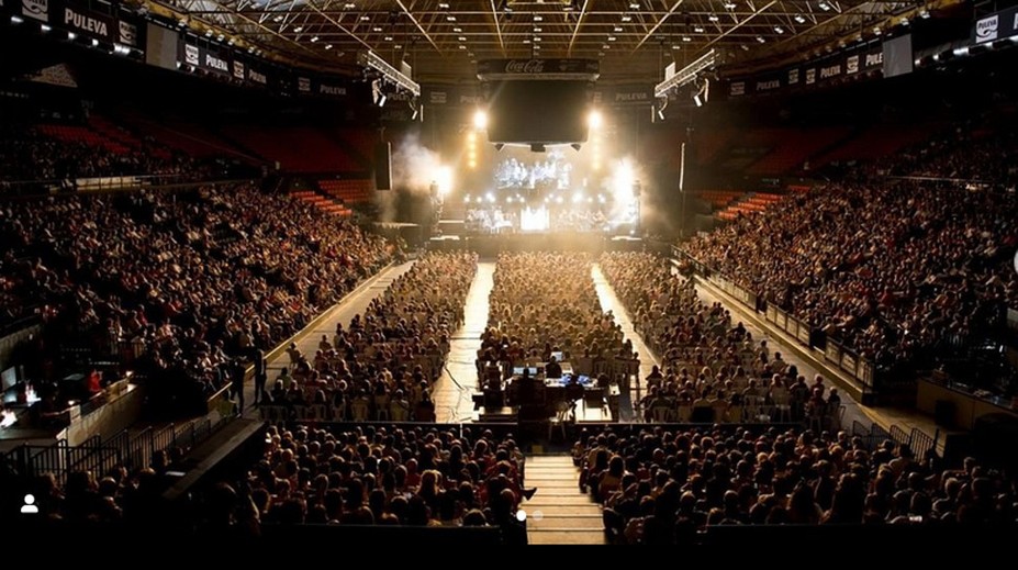 Uznávaná hudobná skupina smúti: Prišli o jedného člena