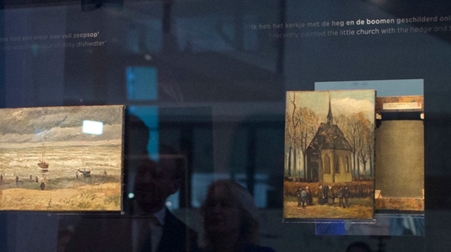 Ukradnuté van Goghove obrazy opäť visia v múzeu