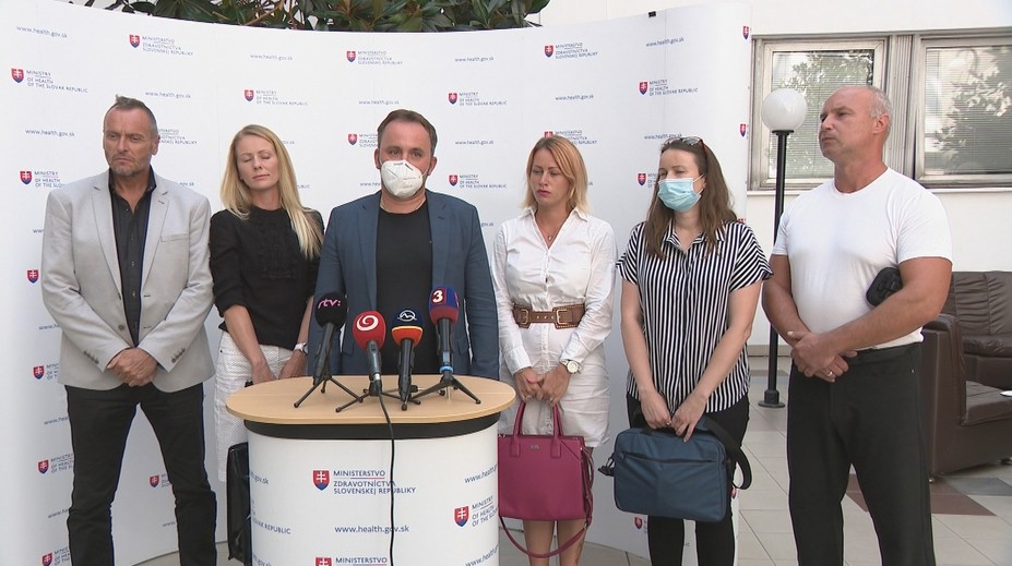 Pendleri sa s ministrom Lengvarským nedohodli. Hrozia ďalšou blokádou hraníc