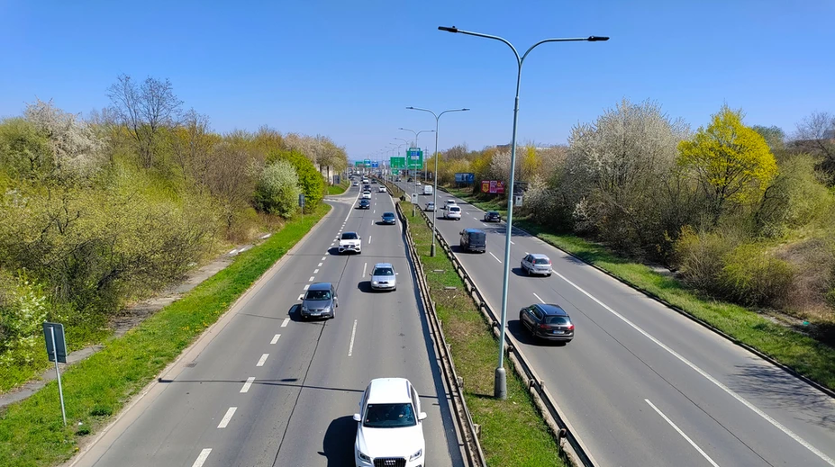 SkyToll bude vyberať mýto do konca roka 2024. Nadácia Zastavme korupciu kroky NDS kritizuje