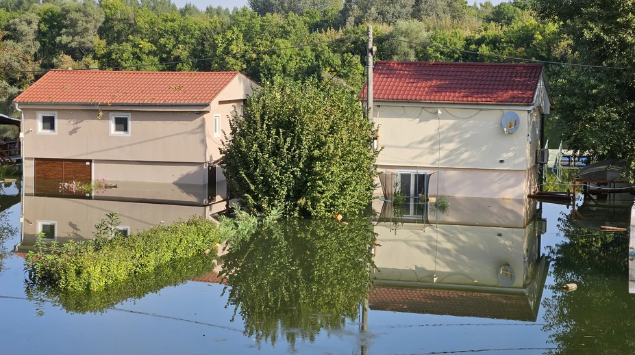 V Štúrove vyhlásili tretí stupeň povodňovej aktivity. Jedna z obcí zostane odrezaná od sveta niekoľko dní
