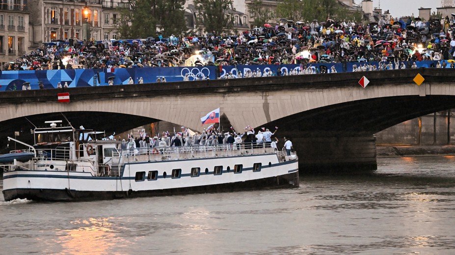 Márna snaha pri čistení: Seina je stále špinavá, zrušili tréning olympijských triatlonistov