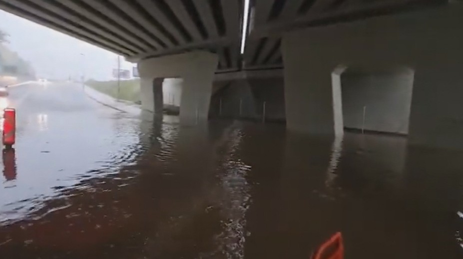 Diaľničiari vytvorili v Žiline doslova kúpalisko. Nový podjazd totiž pravidelne zaplavuje