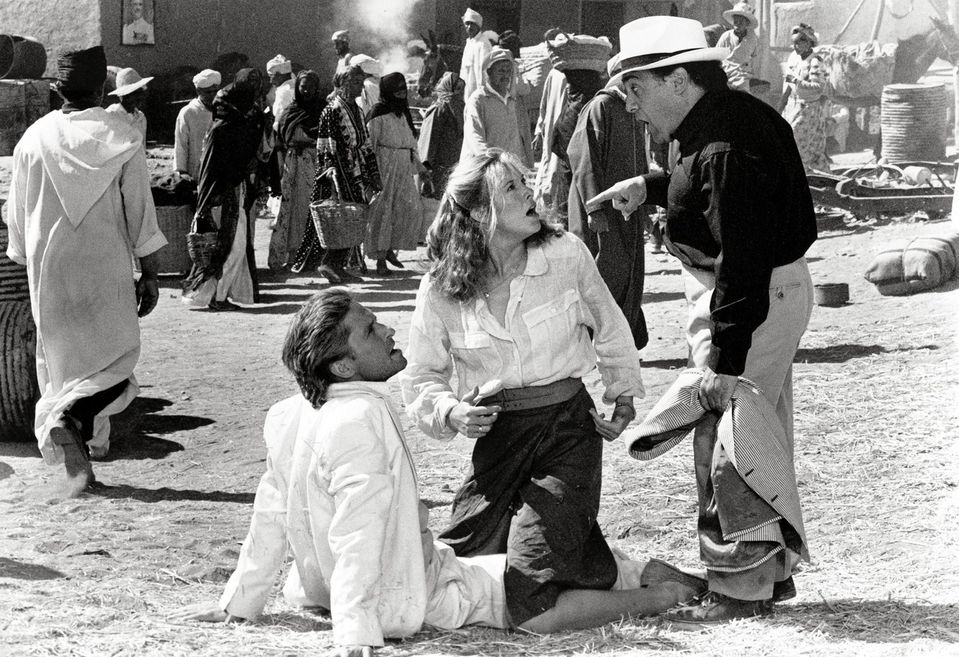 Na snímke Michael Douglas, Kathleen Turner a Danny Devito