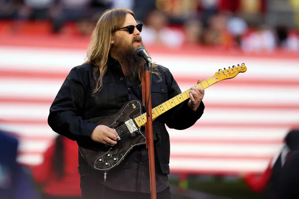 Chris Stapleton zaspieval hymnu na Super Bowle 2023