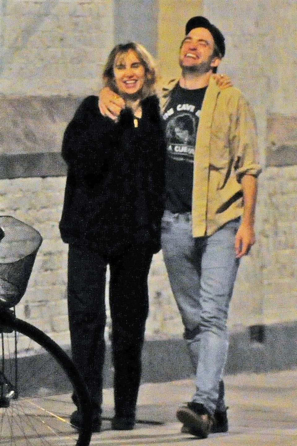 Robert Pattinson a Suki Waterhouse