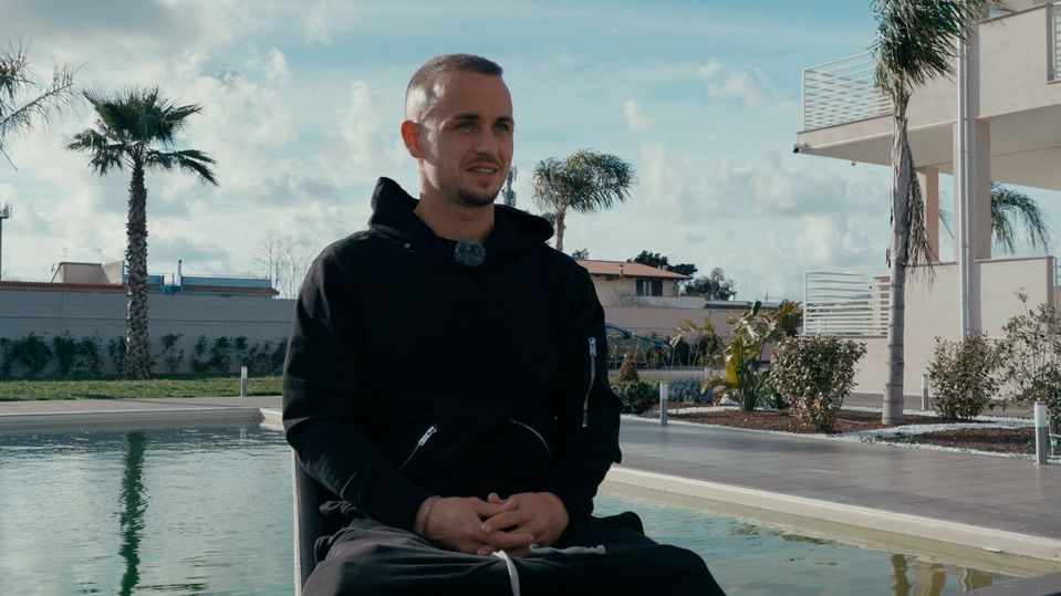 Stalo Lobotka pustil tvorcov dokumentu do svojho nového domu v Neapole