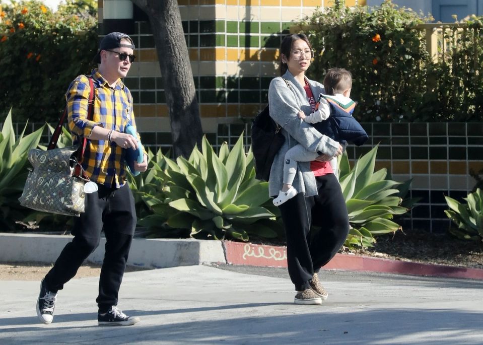 Macaulay Culkin a jeho snúbenica Brenda Song so synom Dakotom