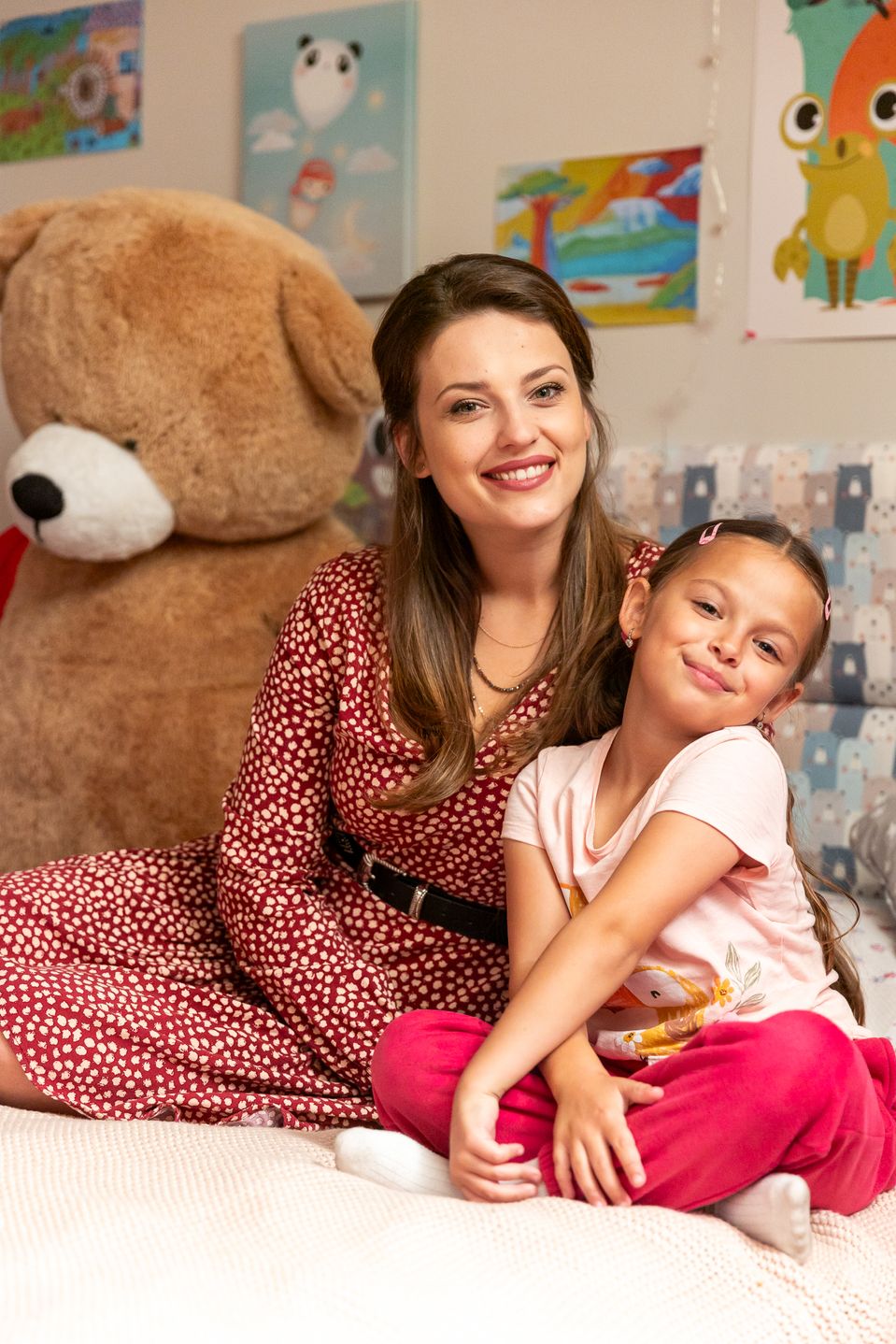 Martina Zábranská a Larisa Mižigar v seriáli Mama na prenájom