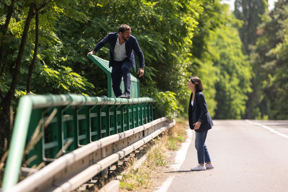 Milan Ondrík a Klára Issová v seriáli Zrada