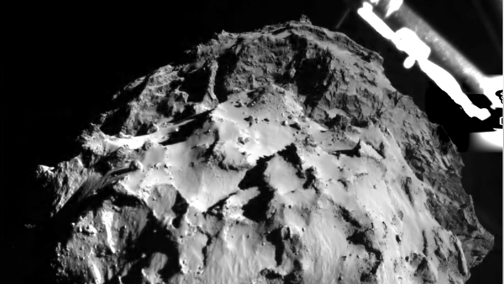 prvá fotografia, ktorú spravil modul Philae pred pristávaním na kométu 67P/Čurjumov-Gerasimenko. 