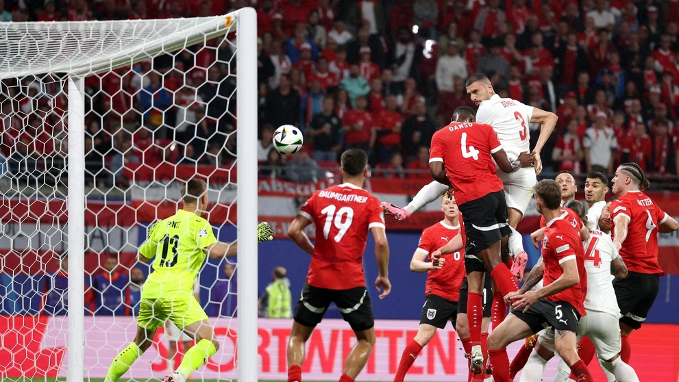 Demiral strieľa svoj druhý gól.
