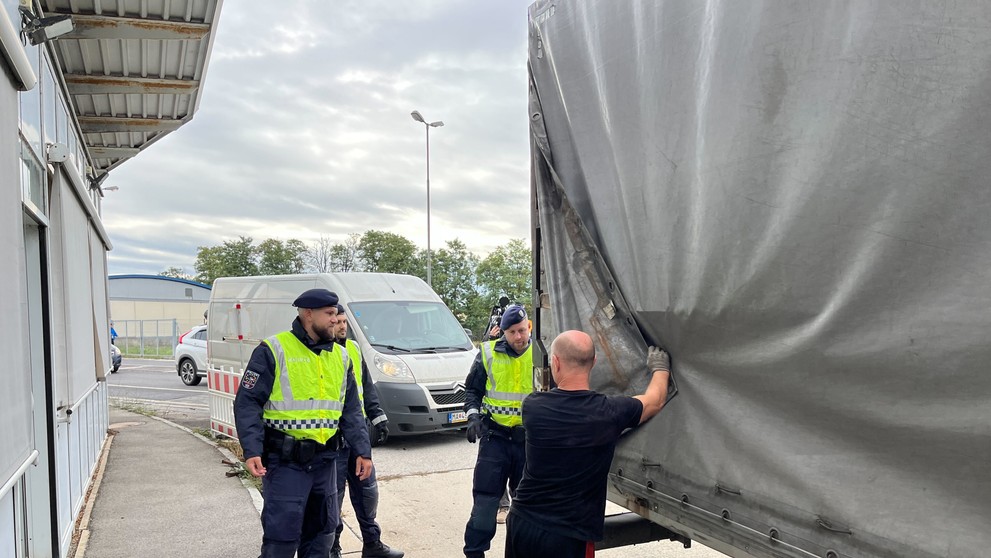 Kontroly na hraničnom priechode Berg.